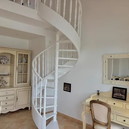 Les Tropéziennes - Chic Triplex Balcon Vue Marina Appartement